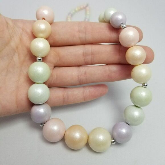 Vintage Pastel Pearlescent Graduated Beaded Single Strand Necklace, Long, Estate - Picture 5 of 6